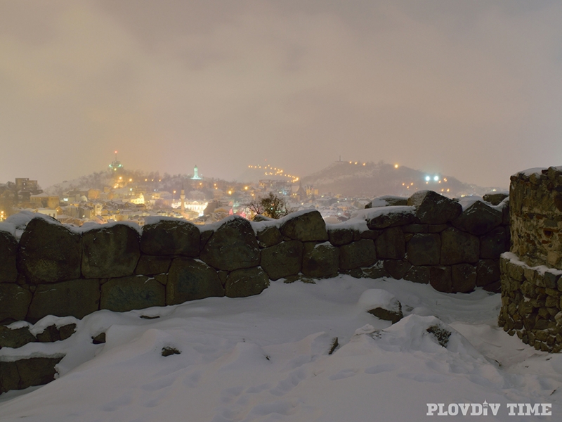 Температурите падат, идва и нов сняг към Пловдив